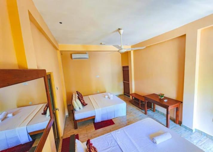 Wild Park Safari Home Stay Udawalawe Exterior photo
